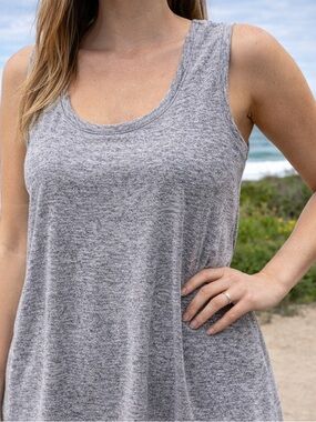 GAP Gray Scoop Neck Sleeveless Tank Top